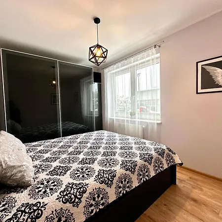 Apartament Dabrowa Z Tarasem Διαμέρισμα *
