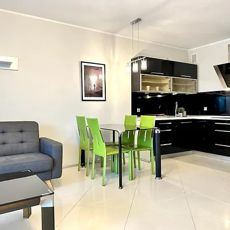 Apartament Dabrowa Z Tarasem *